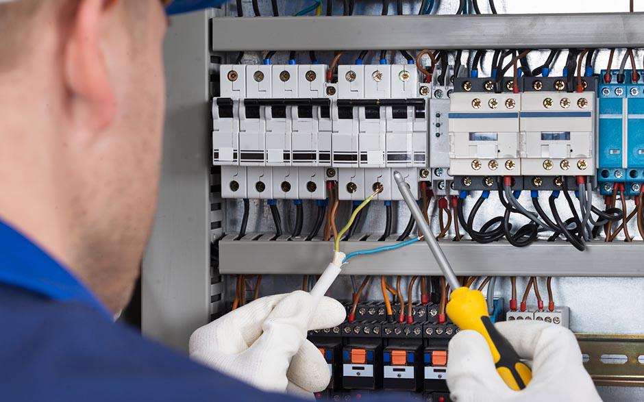 je recherche un électricien Nanterre